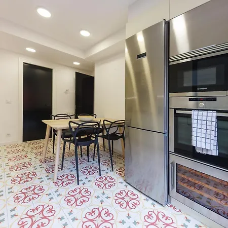 Apartman Bravissimo Cort Reial Palau, Duplex Penthouse *