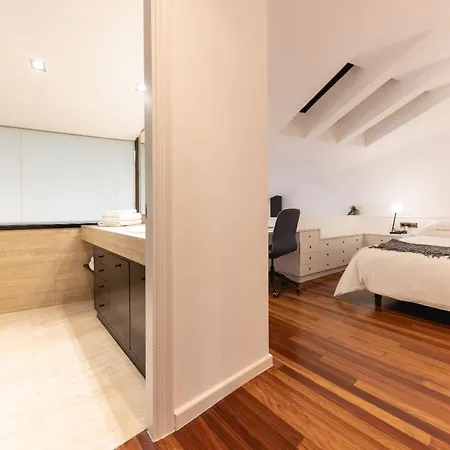 Bravissimo Cort Reial Palau, Duplex Penthouse Жирона
