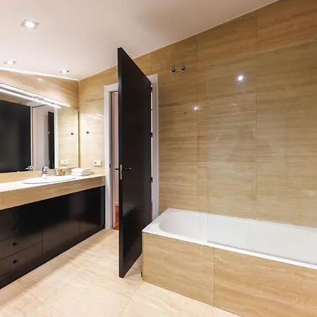 דירה Bravissimo Cort Reial Palau, Duplex Penthouse *