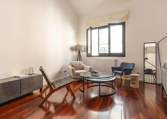 Apartman Bravissimo Cort Reial Palau, Duplex Penthouse *